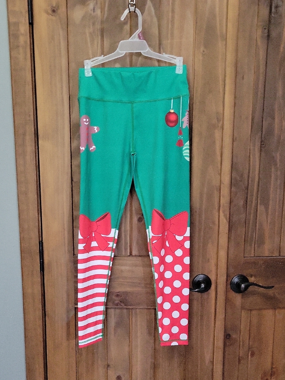Womens Green Holiday Print Leggings with Red Accents